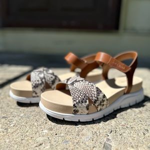 NWT Cole Haan Zerogrand Sandals - sz 11